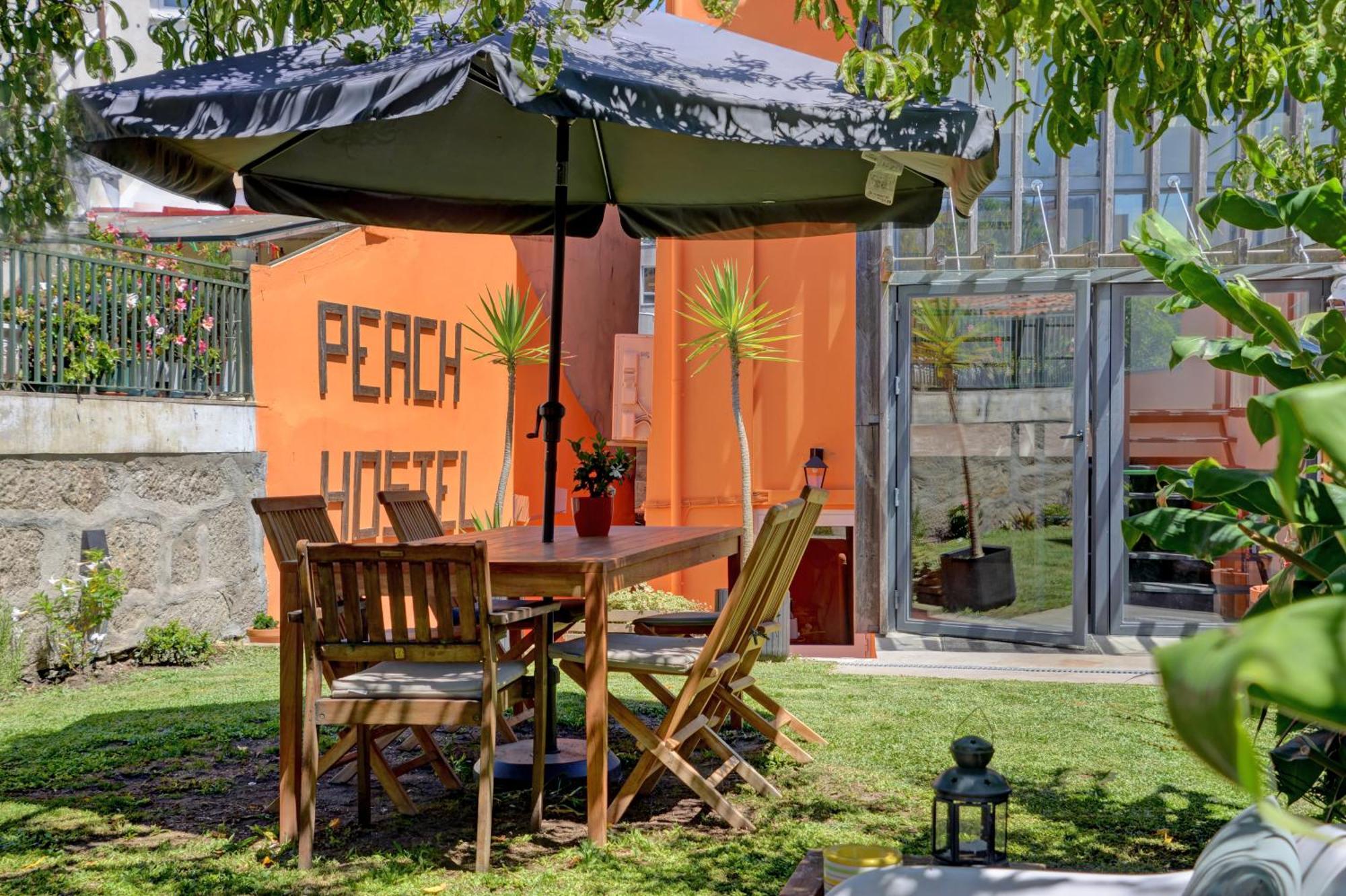 Peach Hostel & Suites Porto Eksteriør billede